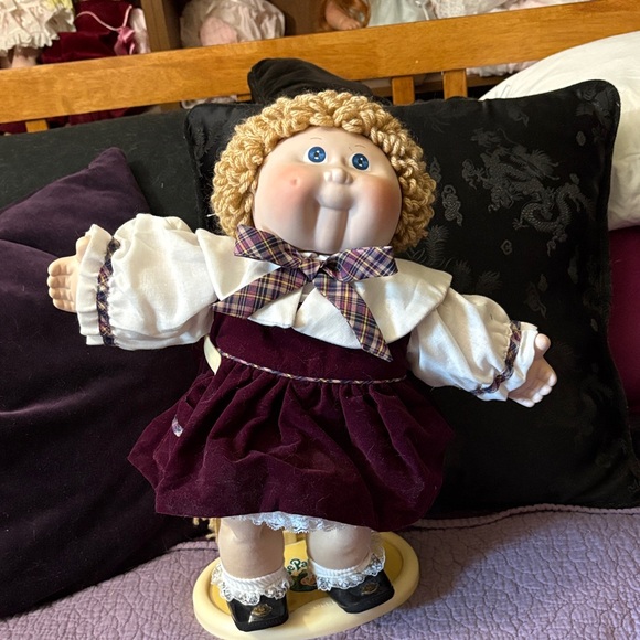 Della Frances by cabbage patch kids Doll